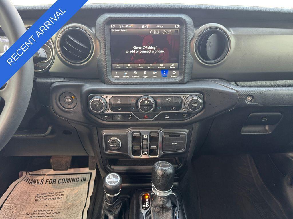 used 2023 Jeep Gladiator car, priced at $31,143