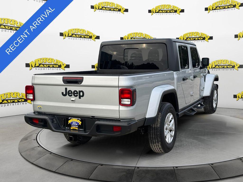 used 2023 Jeep Gladiator car, priced at $31,143