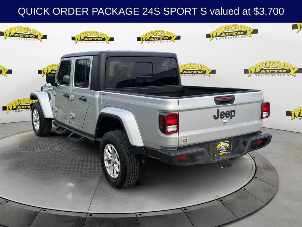 used 2023 Jeep Gladiator car, priced at $28,955