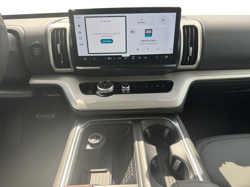 new 2025 Ford Expedition car, priced at $71,285