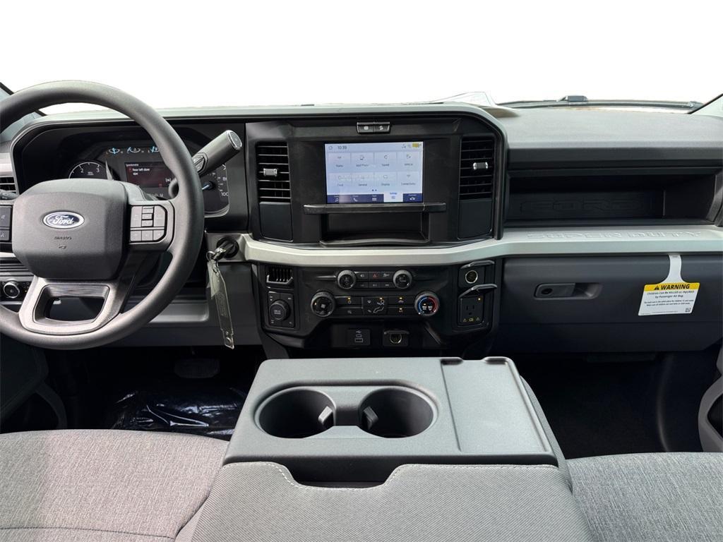 new 2025 Ford F-250 car, priced at $71,046
