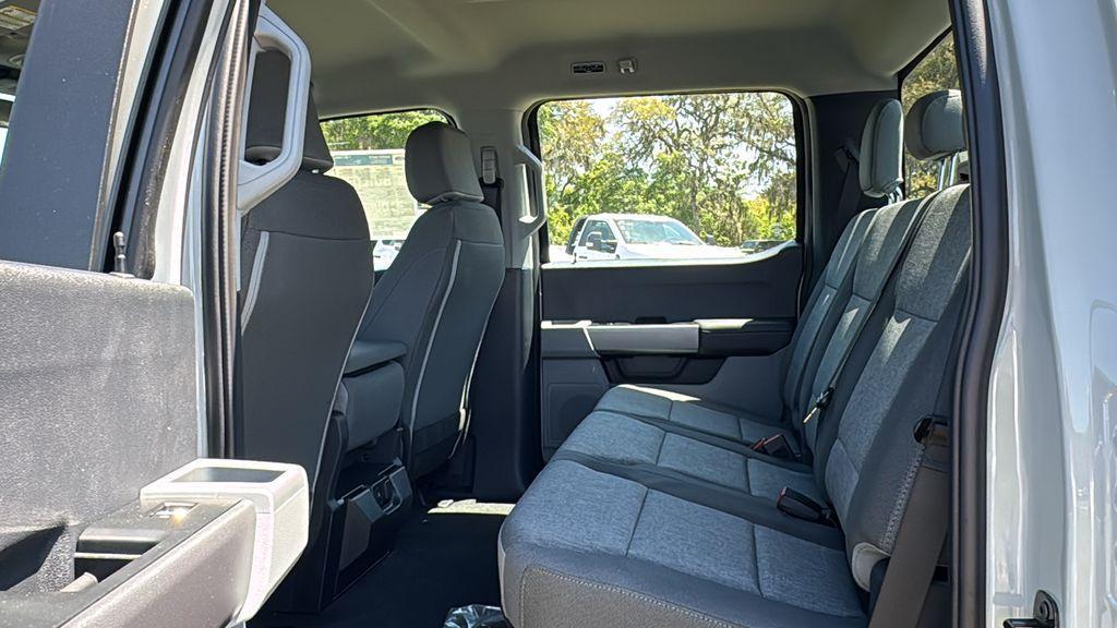 new 2025 Ford F-250 car, priced at $58,900