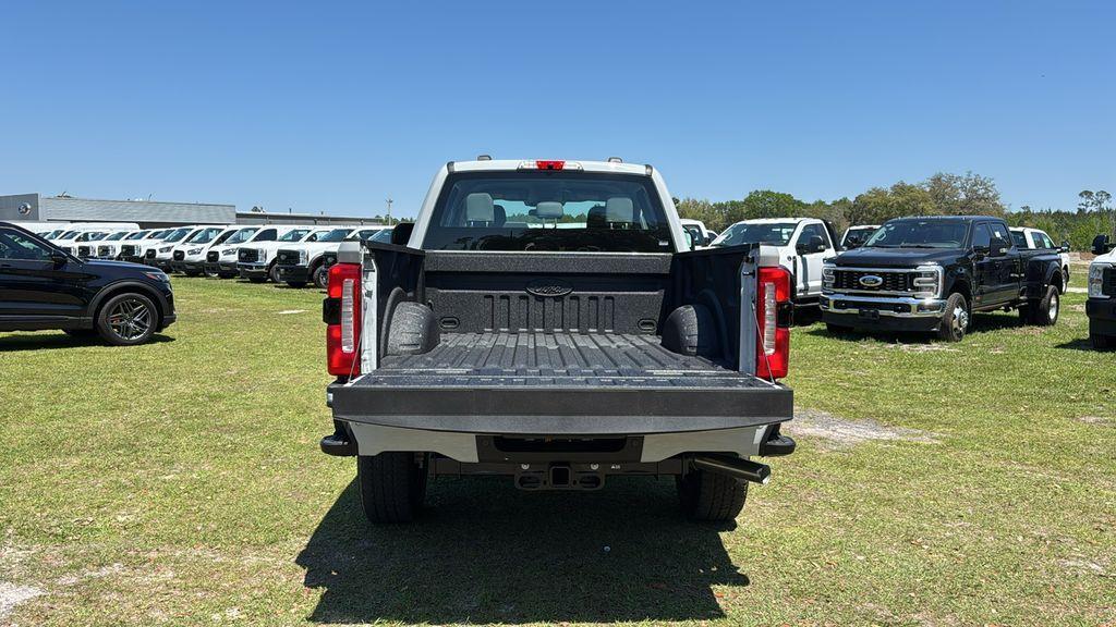 new 2025 Ford F-250 car, priced at $58,900