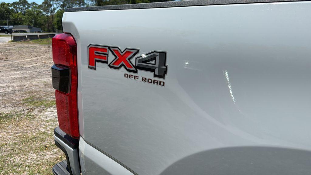 new 2025 Ford F-250 car, priced at $58,900