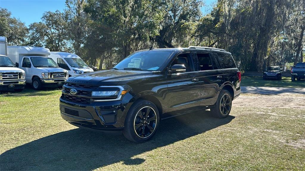 new 2024 Ford Expedition car, priced at $74,178