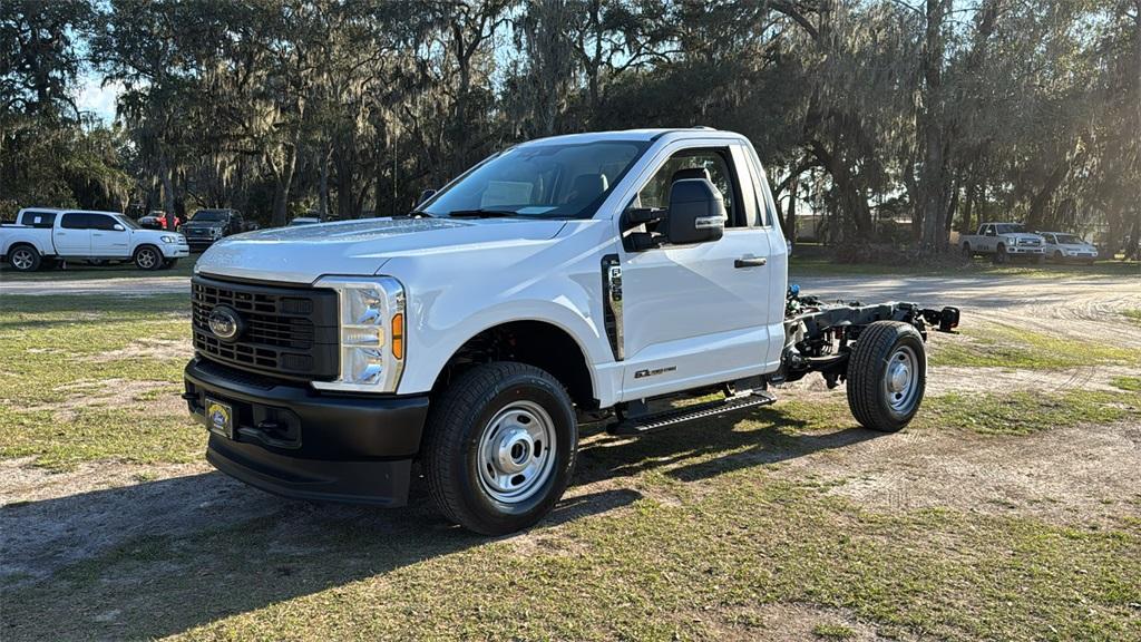 new 2025 Ford F-250 car, priced at $60,275