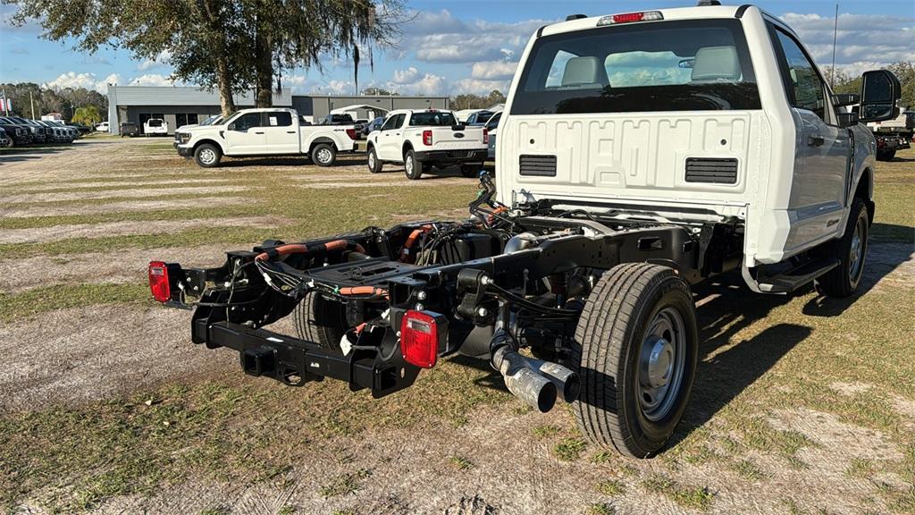 new 2025 Ford F-250 car, priced at $60,275