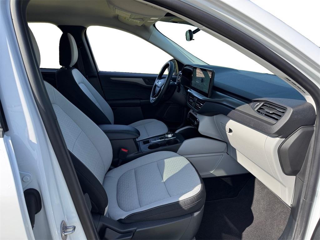 new 2025 Ford Escape car, priced at $28,427