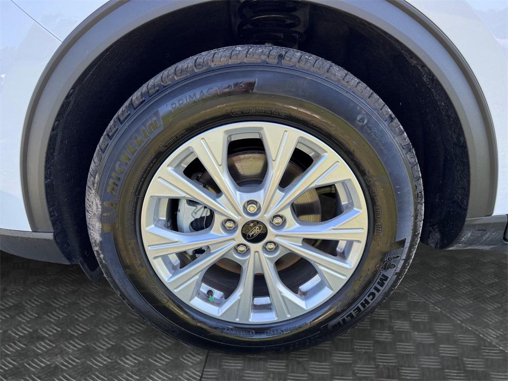 new 2025 Ford Escape car, priced at $28,427