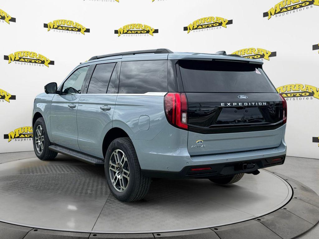 new 2025 Ford Expedition car, priced at $71,285