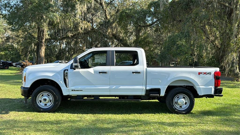 new 2024 Ford F-350 car, priced at $67,593