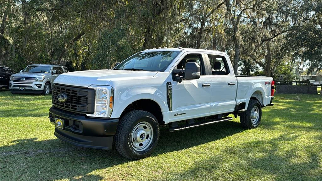 new 2024 Ford F-350 car, priced at $67,593