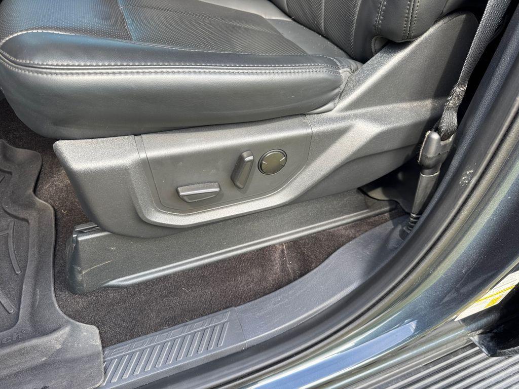 used 2022 Ford Expedition car, priced at $41,787