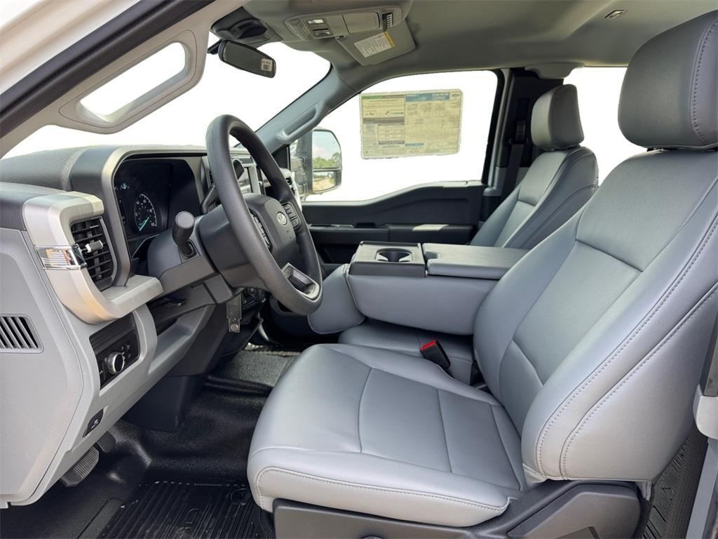 new 2025 Ford F-250 car, priced at $54,190