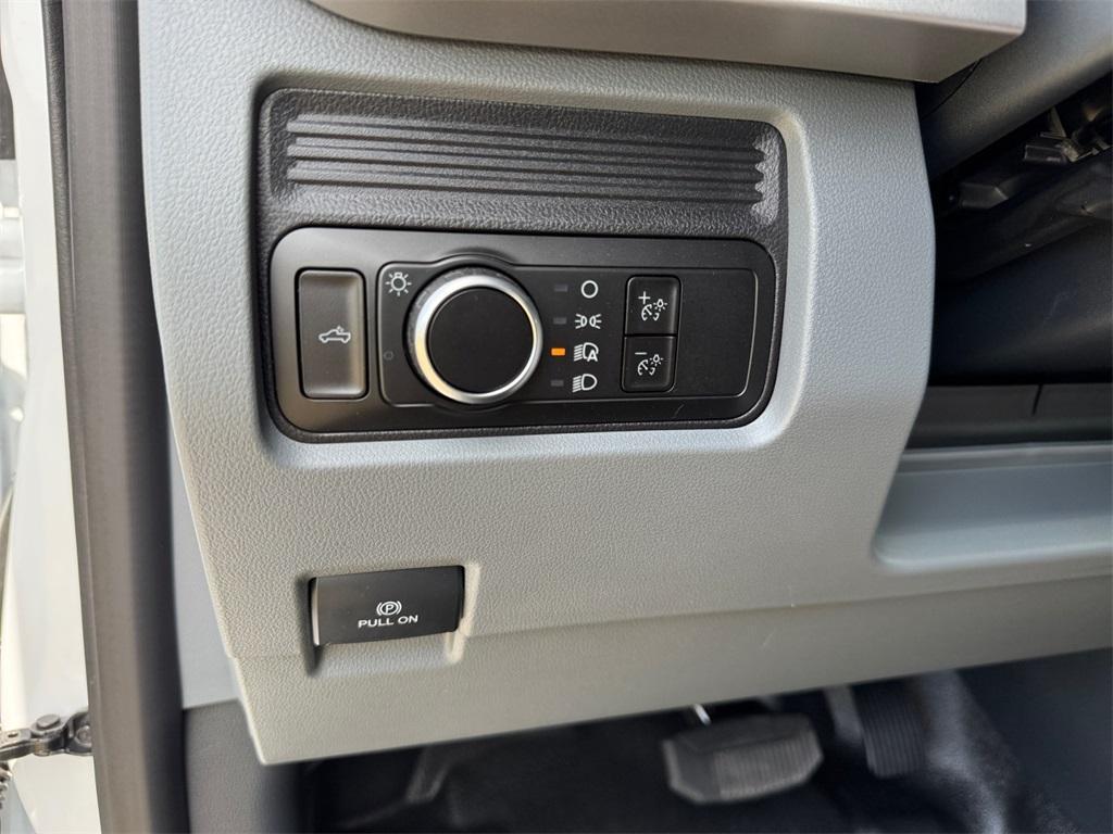 new 2025 Ford F-250 car, priced at $54,190