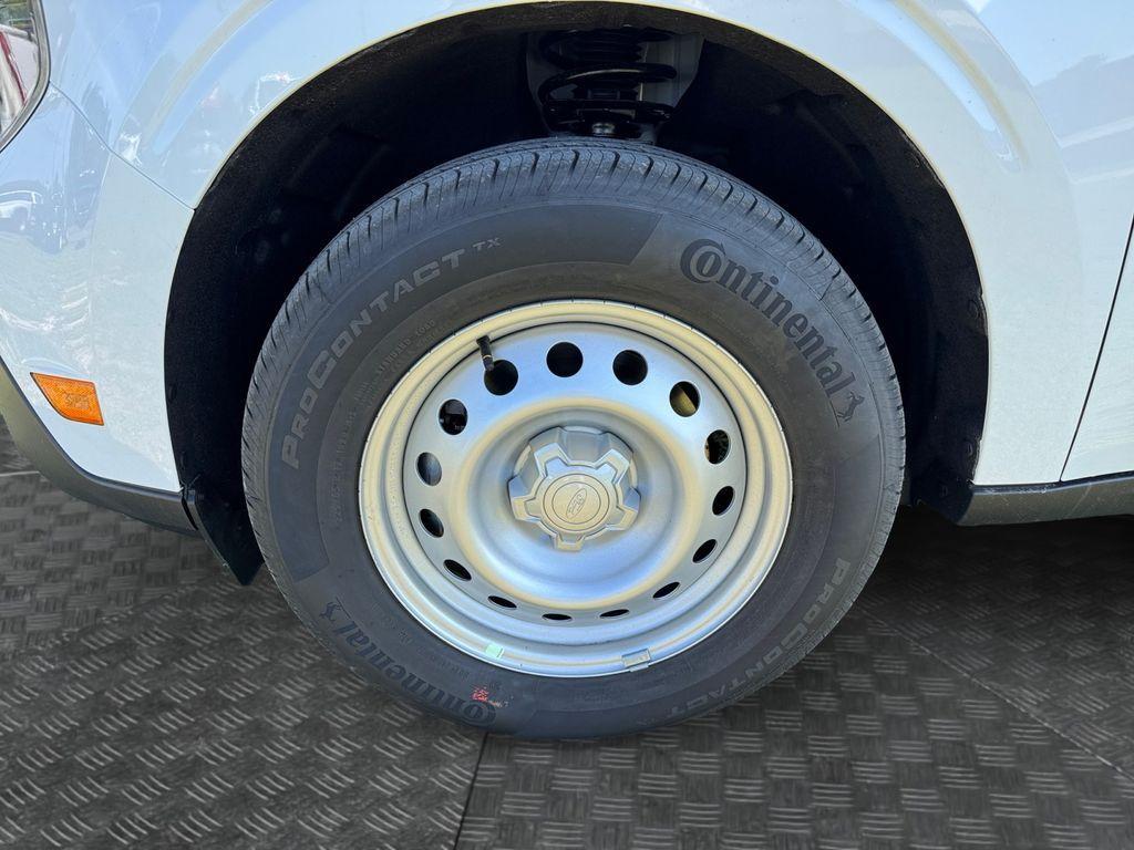 new 2025 Ford Maverick car, priced at $30,054