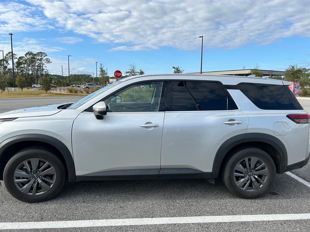 used 2022 Nissan Pathfinder car, priced at $23,490