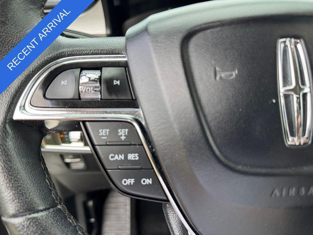 used 2022 Lincoln Nautilus car, priced at $29,877
