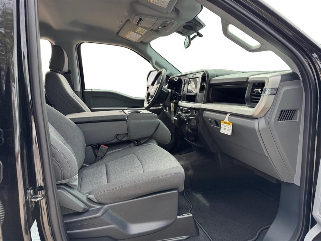 new 2025 Ford F-250 car, priced at $71,197