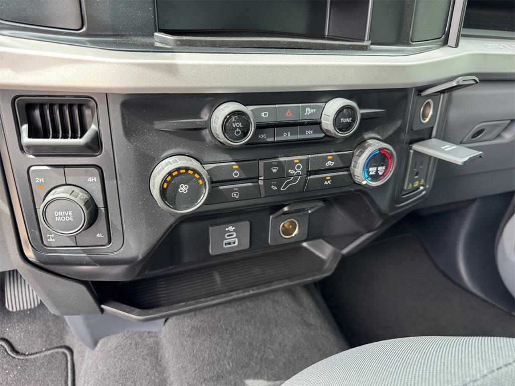 new 2025 Ford F-250 car, priced at $71,197