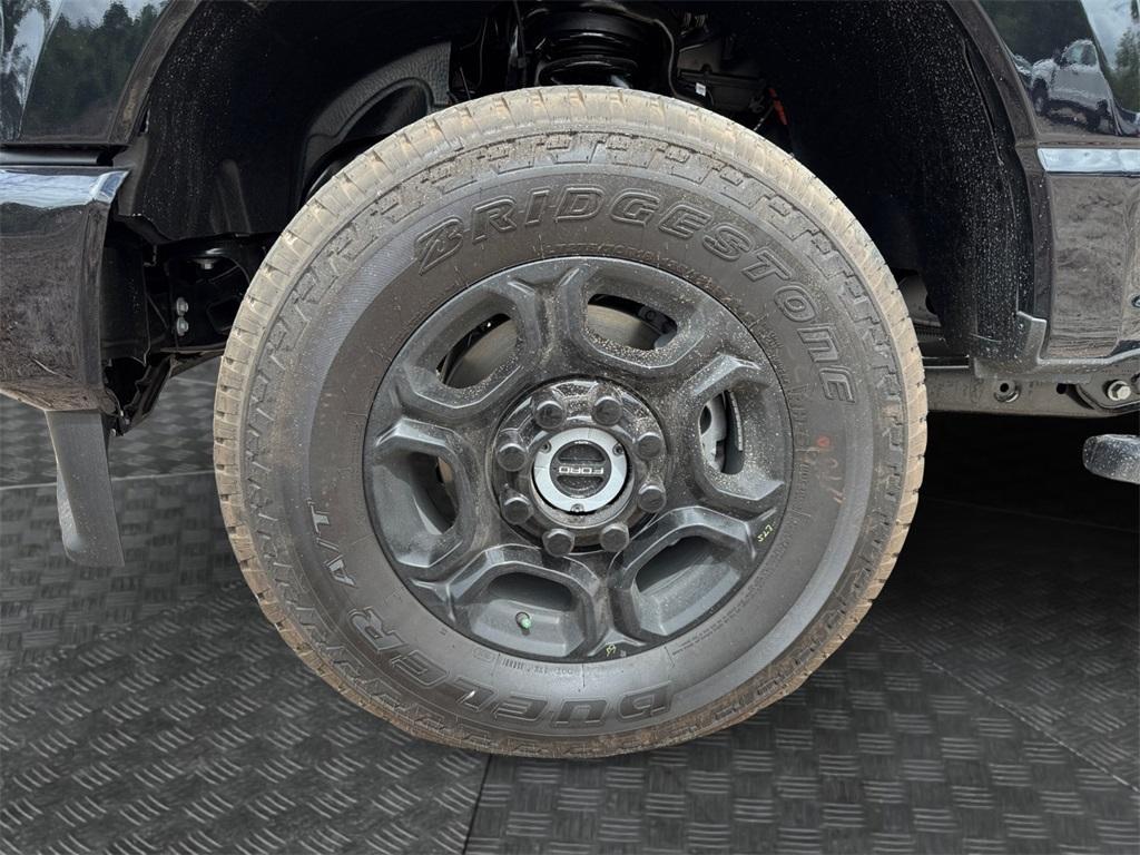 new 2025 Ford F-250 car, priced at $71,197