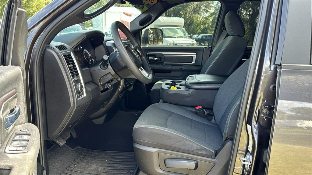 used 2022 Ram 1500 Classic car, priced at $32,444