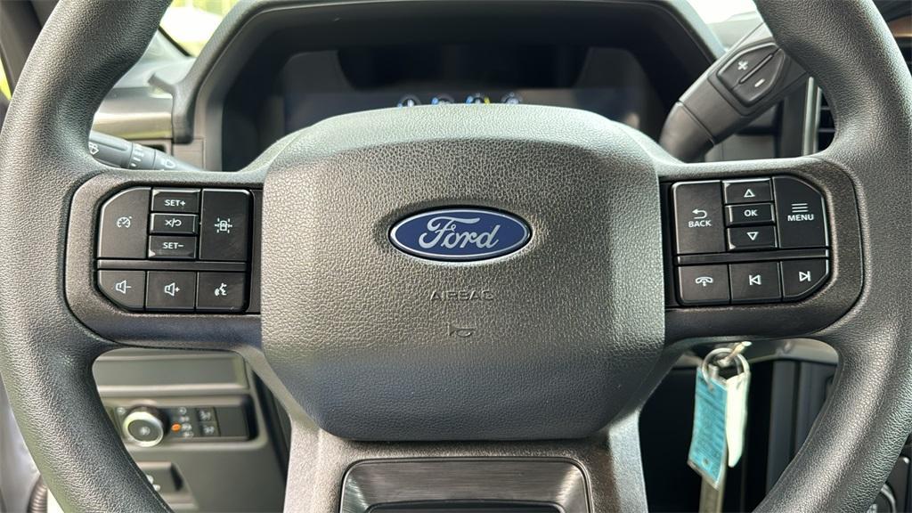 new 2024 Ford F-150 car, priced at $48,379