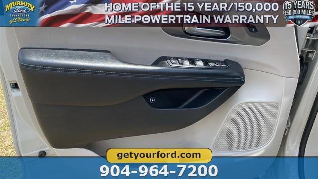 used 2021 Chrysler Pacifica Hybrid car, priced at $23,431