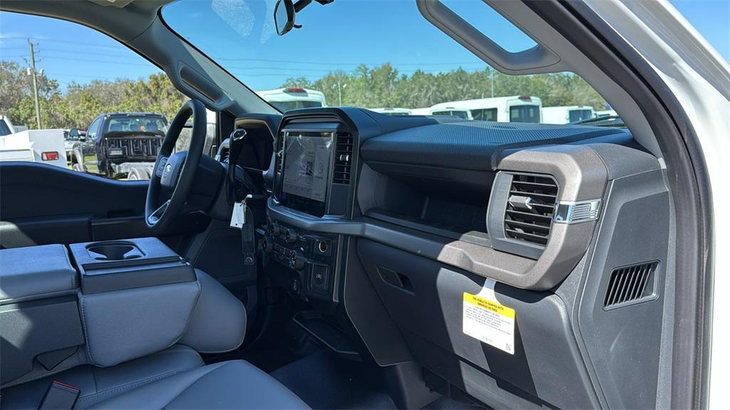 new 2025 Ford F-150 car, priced at $45,675