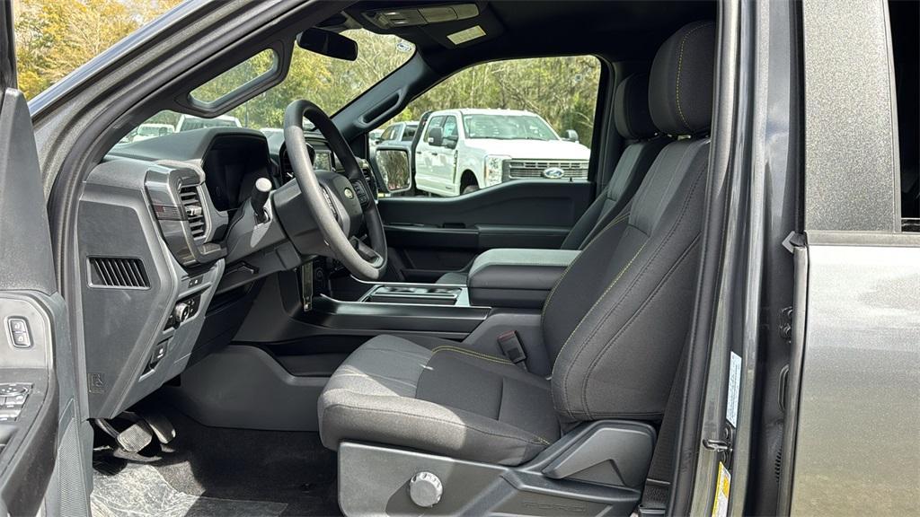 new 2025 Ford F-150 car, priced at $55,040