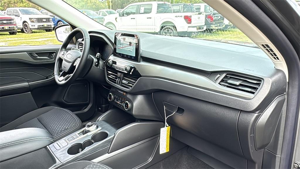 new 2025 Ford Escape car, priced at $32,135