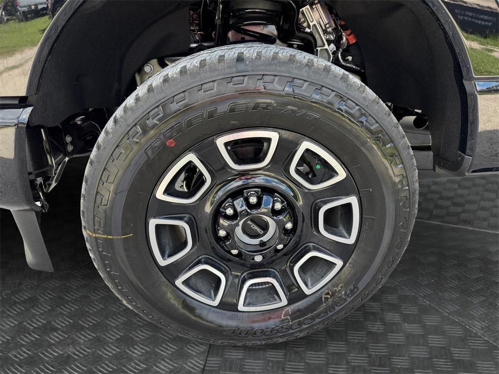 new 2025 Ford F-250 car, priced at $100,220