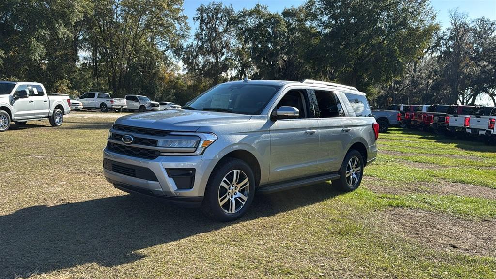 new 2024 Ford Expedition car, priced at $65,907