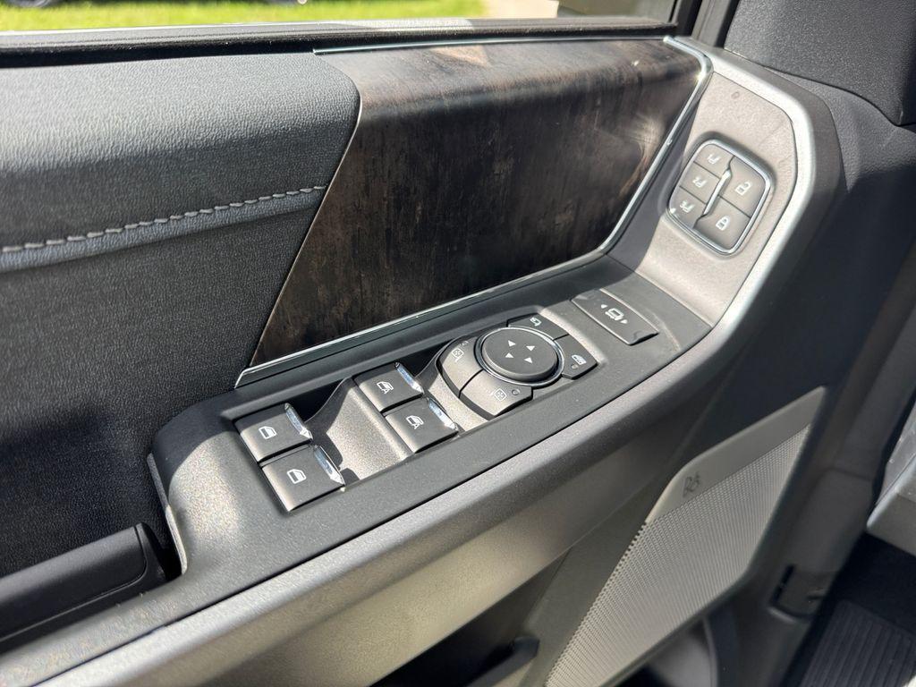 new 2025 Ford F-250 car, priced at $85,670