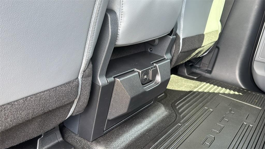 new 2025 Ford F-350 car, priced at $73,595