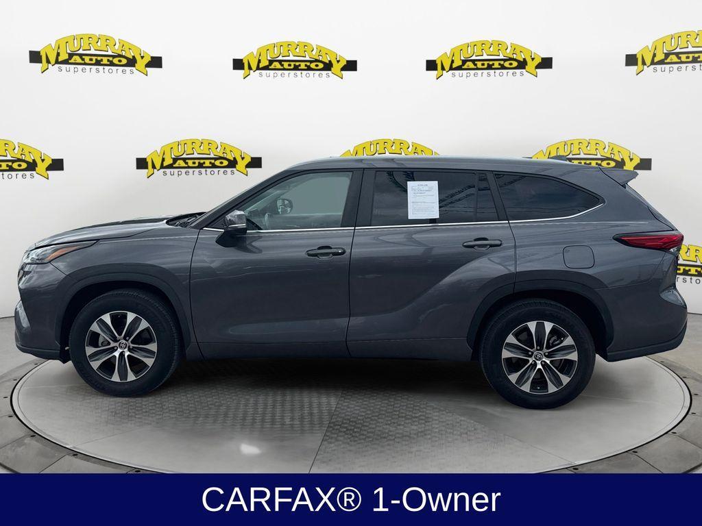 used 2023 Toyota Highlander car, priced at $32,753
