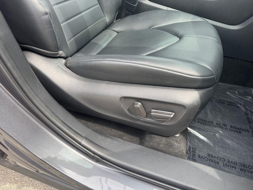 used 2023 Toyota Highlander car, priced at $32,753