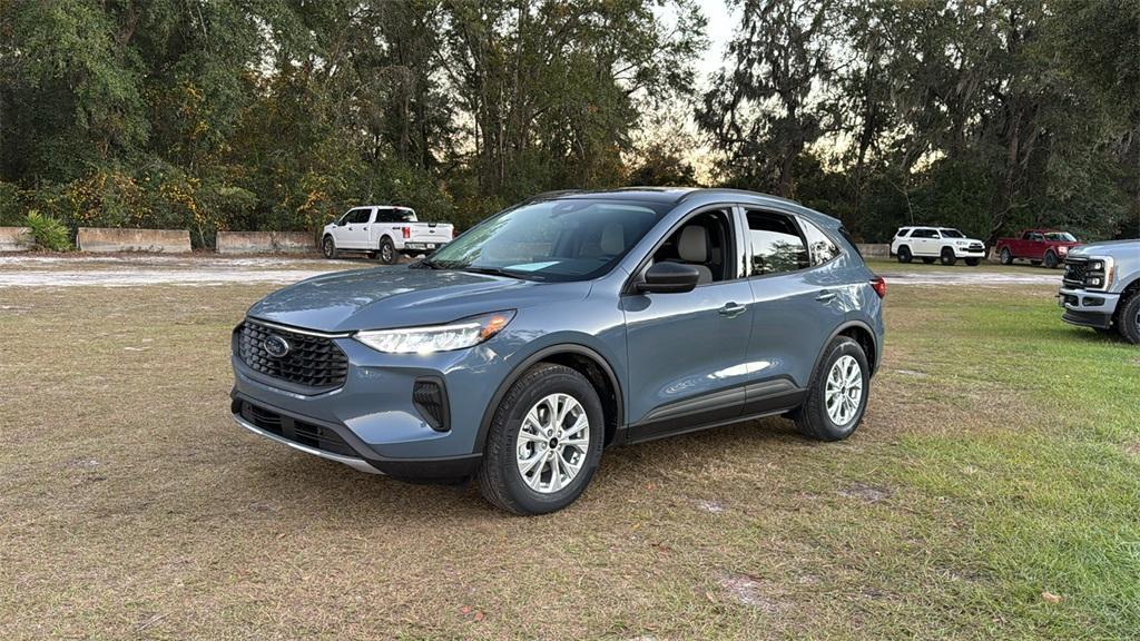 new 2025 Ford Escape car, priced at $32,889