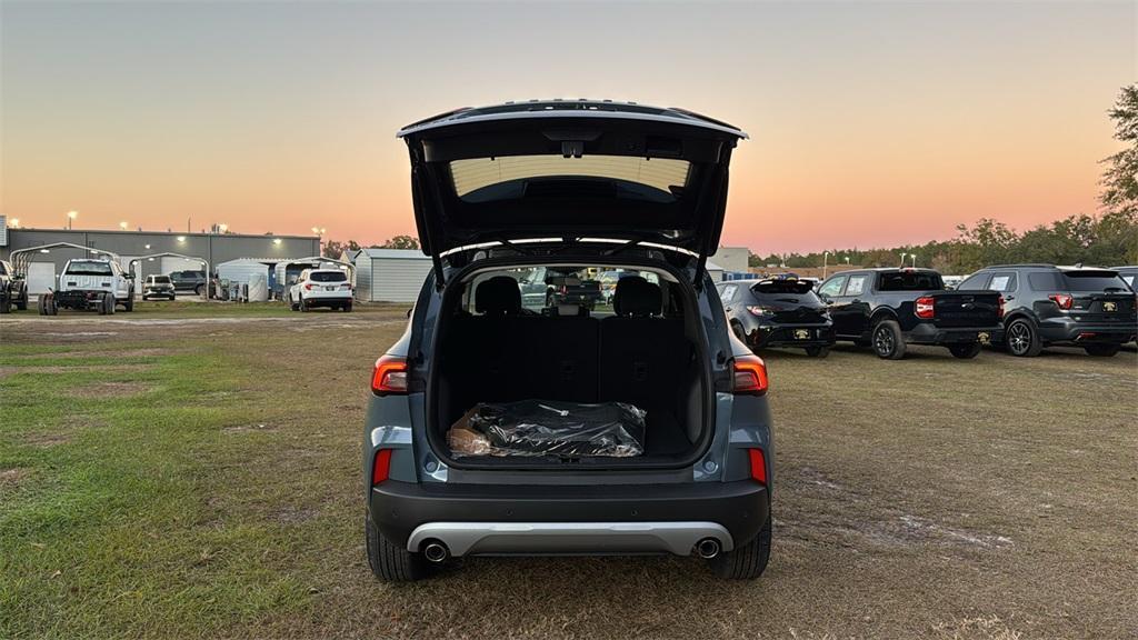 new 2025 Ford Escape car, priced at $32,889