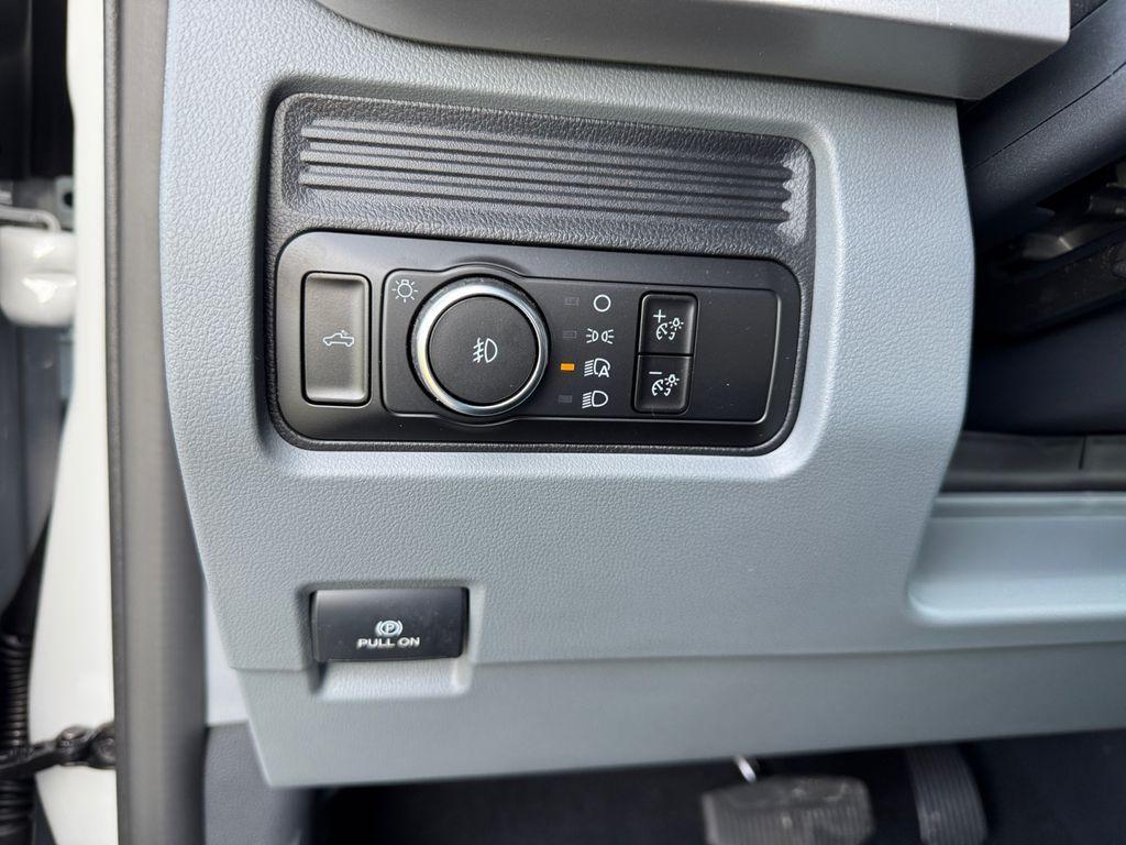 new 2025 Ford F-250 car, priced at $71,579