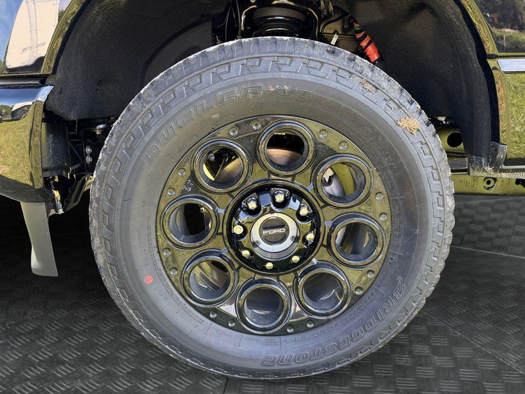 new 2025 Ford F-250 car, priced at $74,685