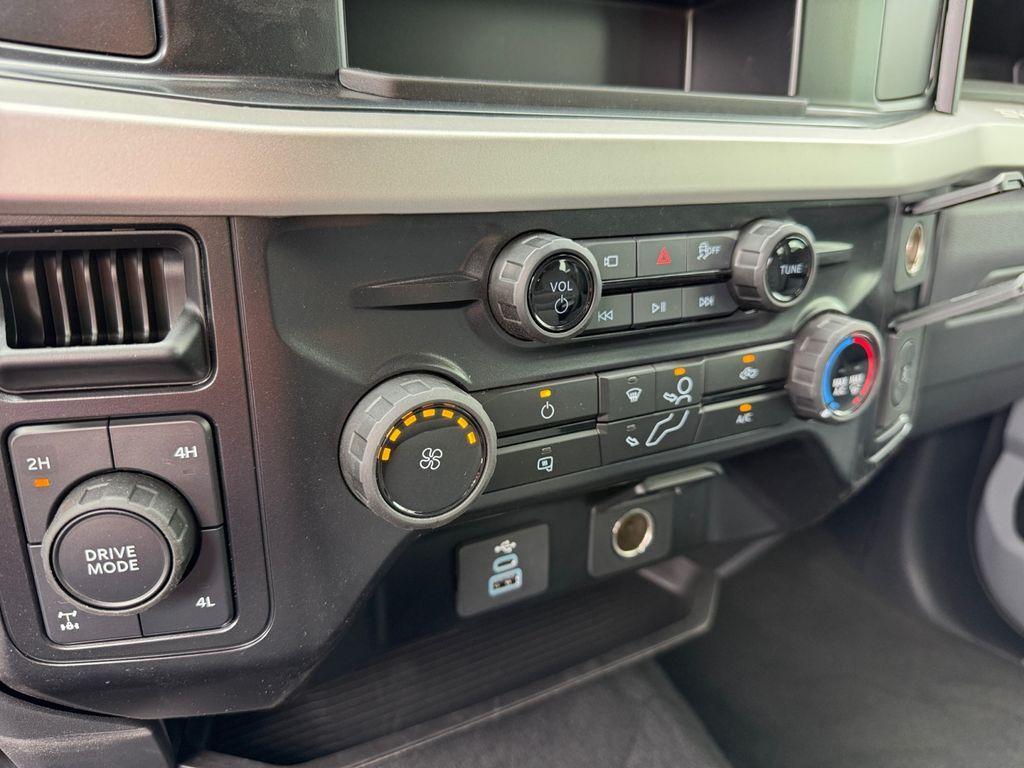 new 2025 Ford F-250 car, priced at $59,499