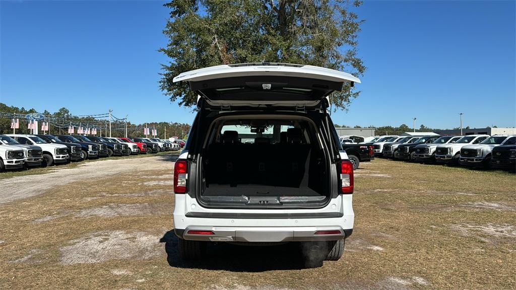 new 2024 Ford Expedition car, priced at $65,907