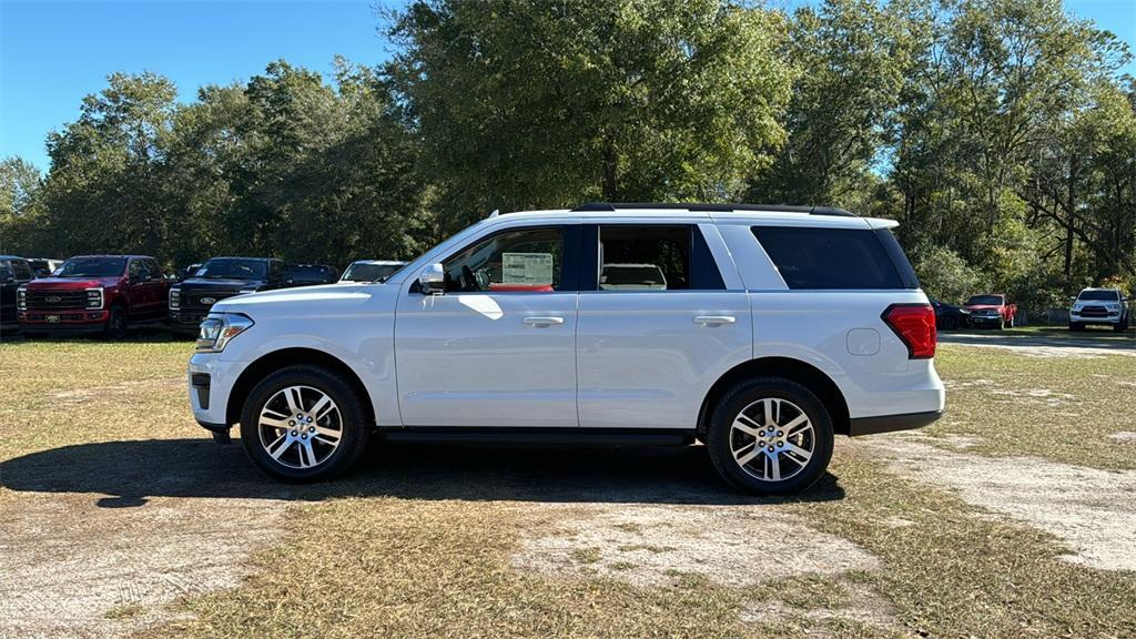 new 2024 Ford Expedition car, priced at $65,907