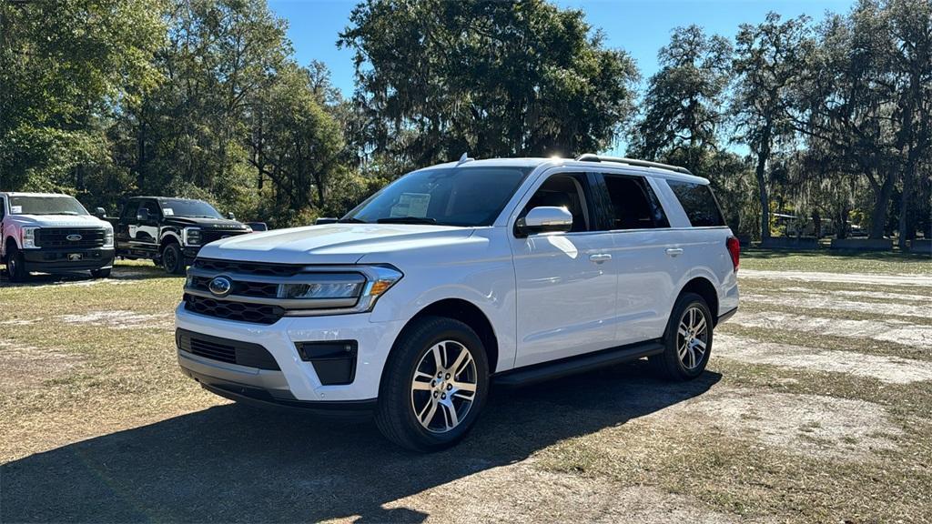 new 2024 Ford Expedition car, priced at $65,907