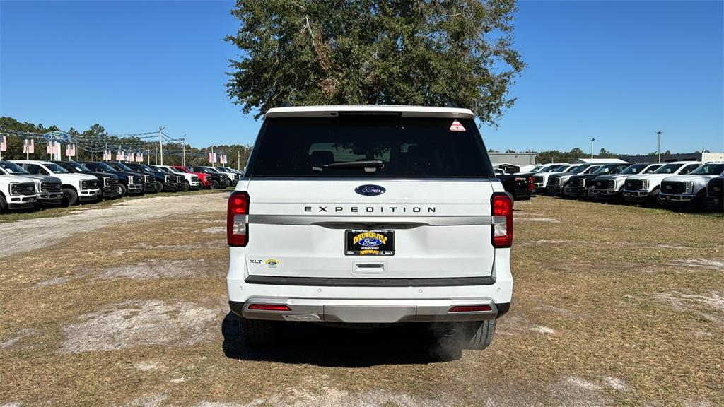 new 2024 Ford Expedition car, priced at $65,907