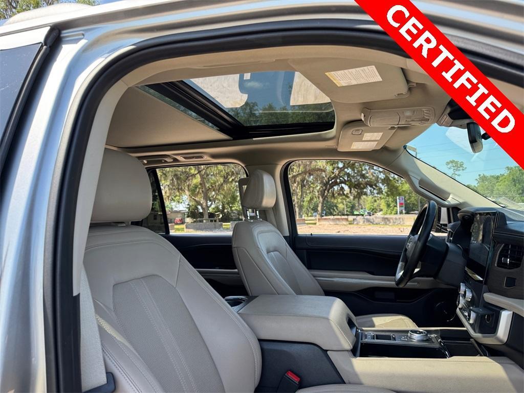 used 2023 Ford Expedition car, priced at $42,577