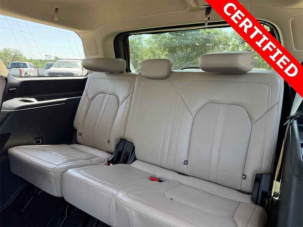 used 2023 Ford Expedition car, priced at $42,577
