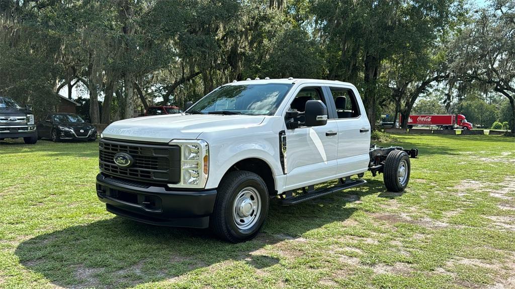 new 2024 Ford F-250 car, priced at $45,764