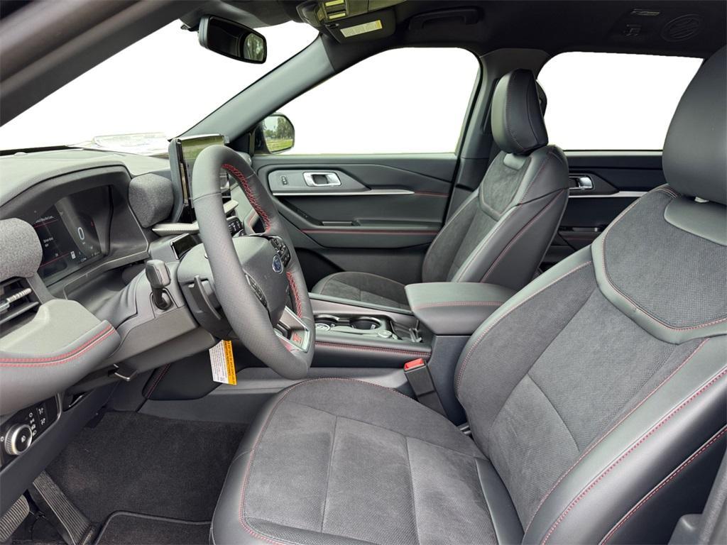 new 2025 Ford Explorer car, priced at $51,805